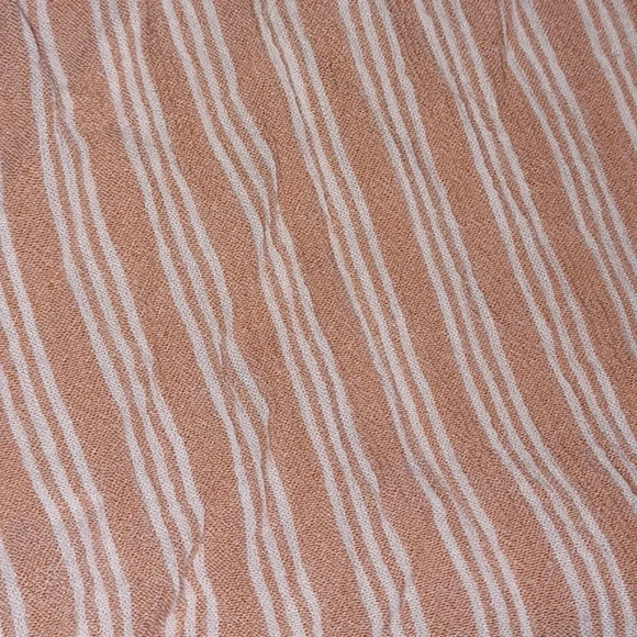 Derek Heart Off The Shoulder romper - Picture 2 of 6